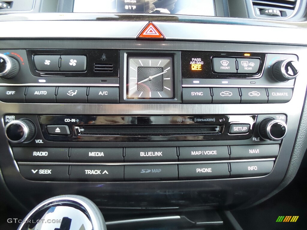 2017 Hyundai Genesis G80 AWD Controls Photo #116397050
