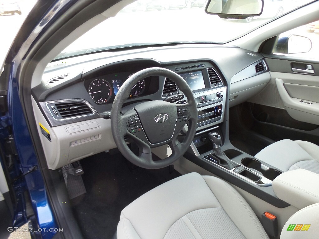 Gray Interior 2017 Hyundai Sonata Sport Photo #116397308