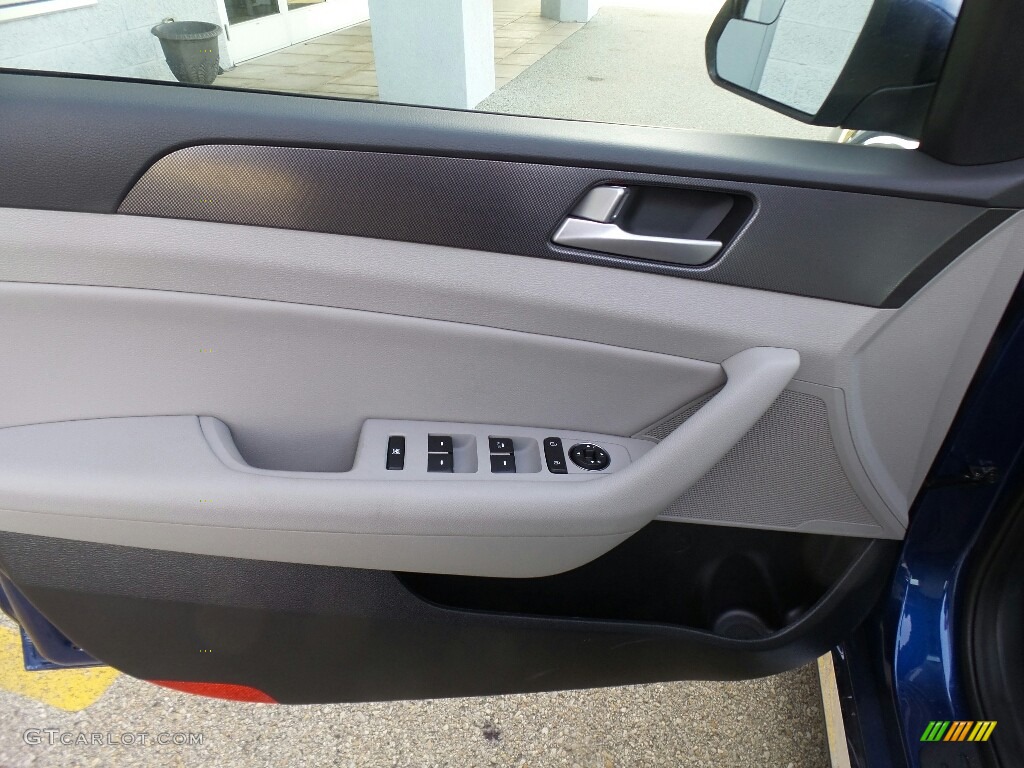 2017 Hyundai Sonata Sport Gray Door Panel Photo #116397383