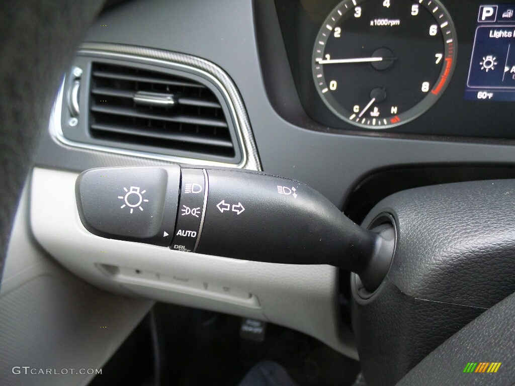 2017 Hyundai Sonata Sport Controls Photo #116397527