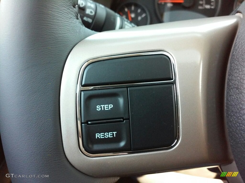 2017 Jeep Compass 75th Anniversary Edition Controls Photo #116418741