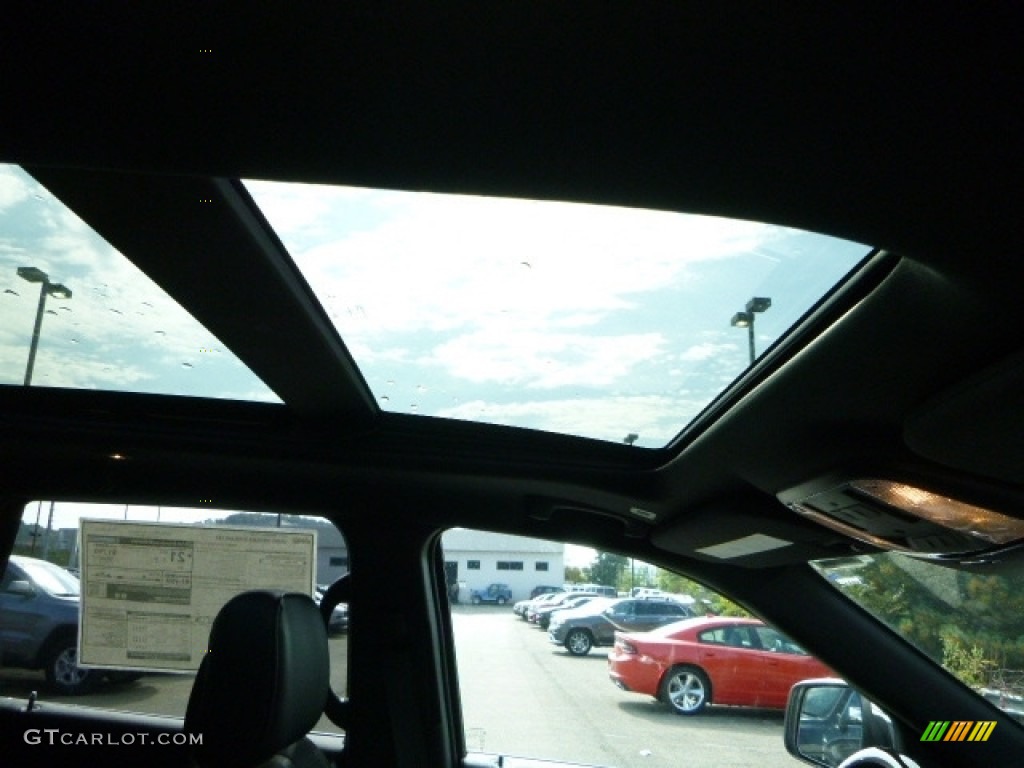 2017 Grand Cherokee Overland 4x4 - Ivory Tri-Coat / Black photo #9