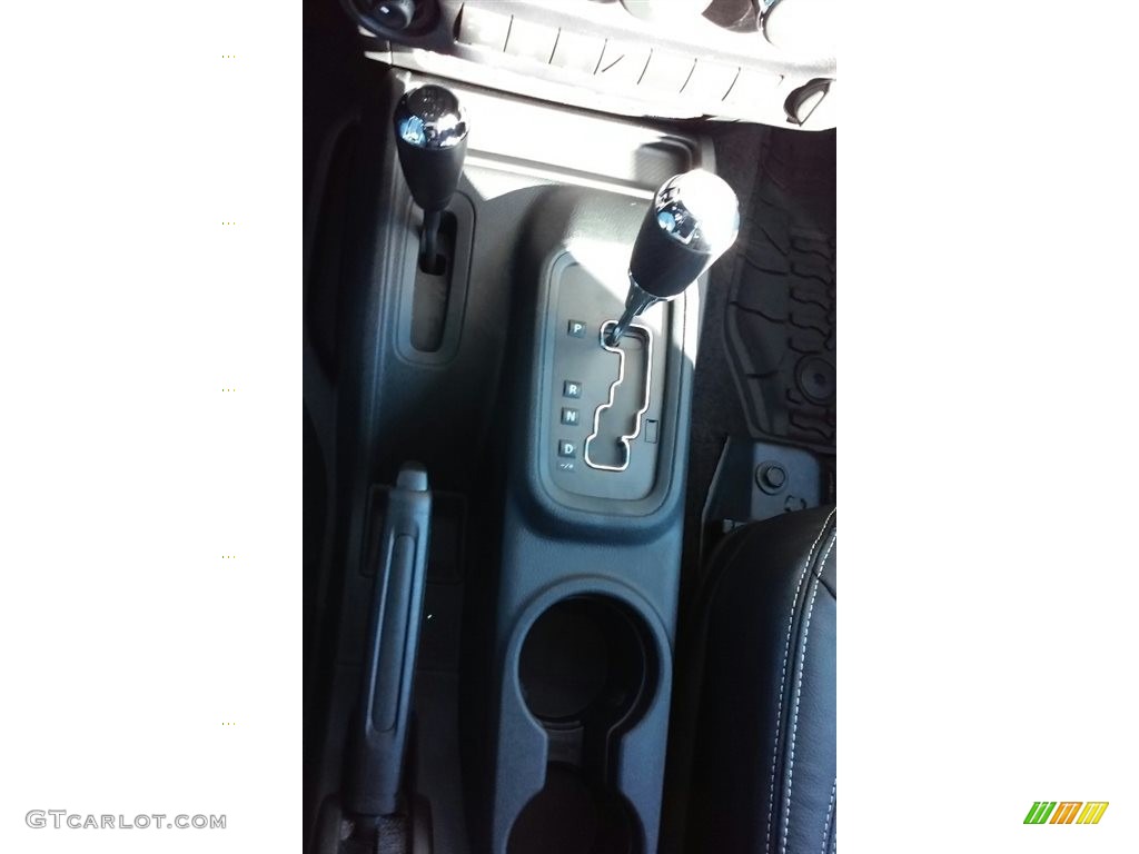 2017 Jeep Wrangler Unlimited Rubicon Hard Rock 4x4 5 Speed Automatic Transmission Photo #116419595
