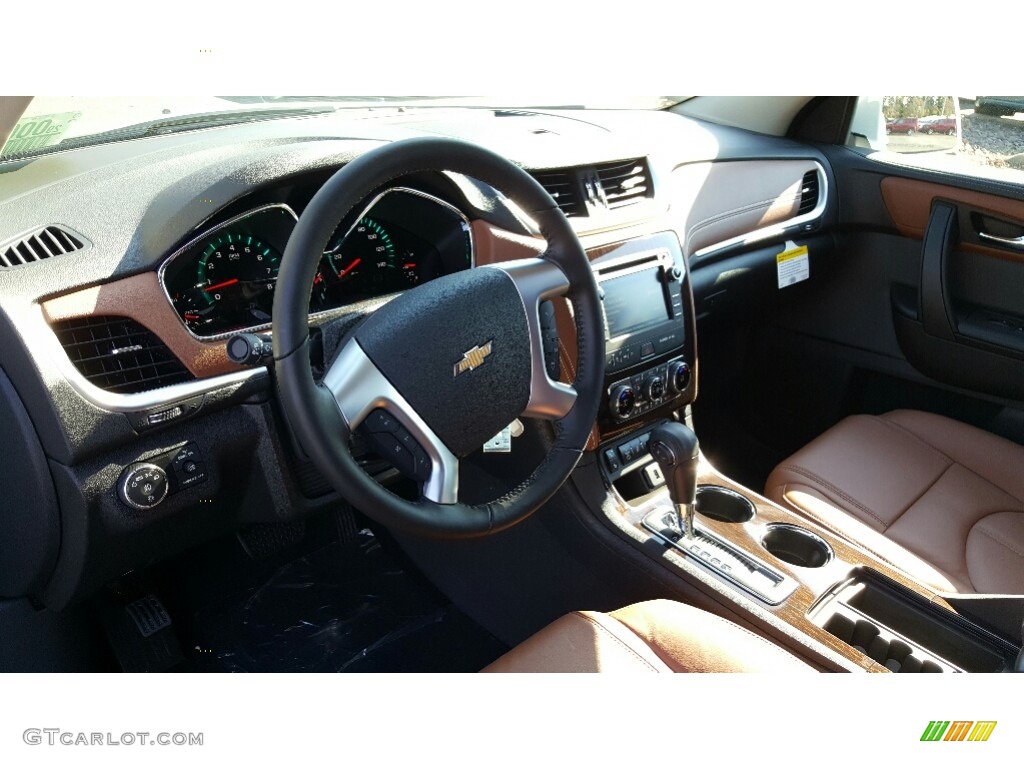 2017 Traverse LT AWD - Summit White / Ebony/Saddle Up photo #9