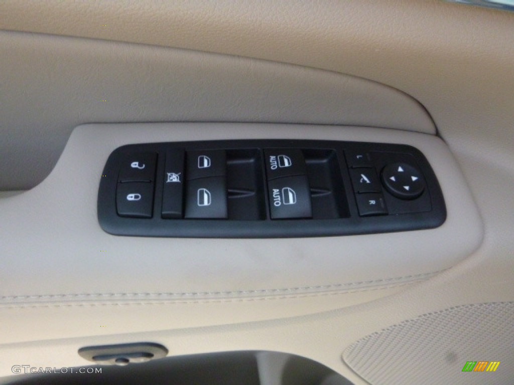 2017 Grand Cherokee Overland 4x4 - Bright White / Brown/Light Frost Beige photo #20