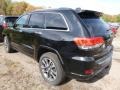 2017 Diamond Black Crystal Pearl Jeep Grand Cherokee Overland 4x4  photo #4