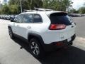 Bright White - Cherokee Trailhawk 4x4 Photo No. 3
