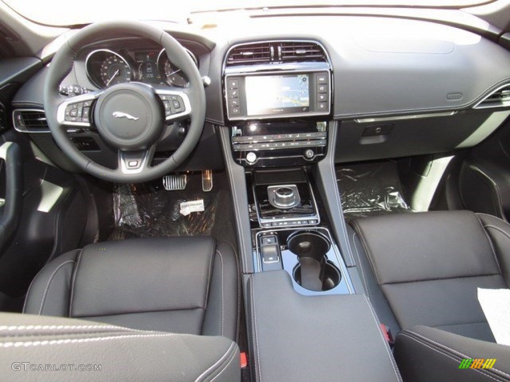 2017 Jaguar F-PACE 35t AWD R-Sport Jet Dashboard Photo #116453914