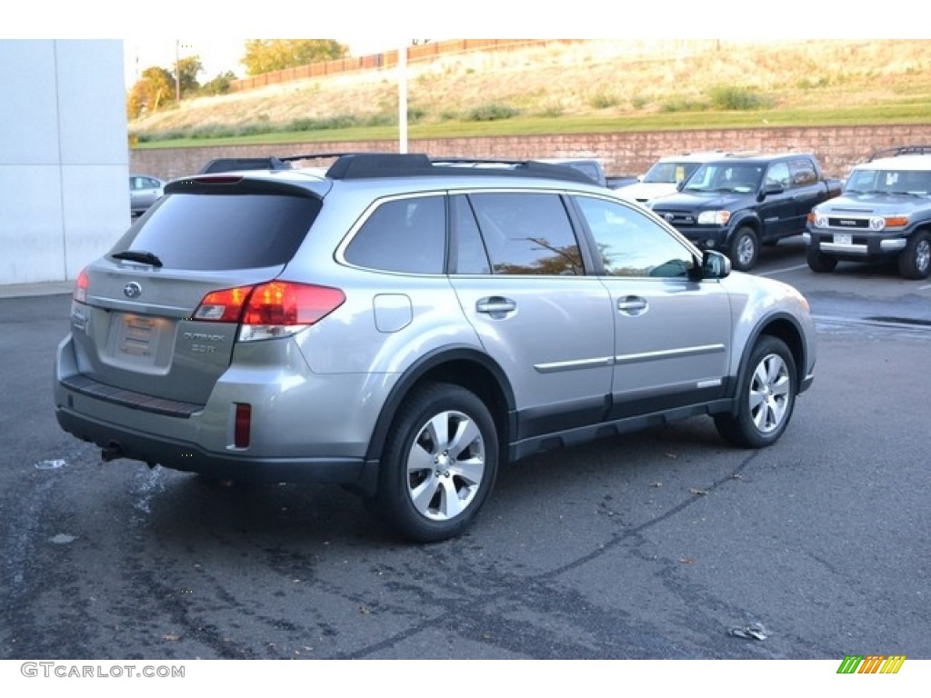 2011 Outback 3.6R Limited Wagon - Steel Silver Metallic / Off Black photo #2