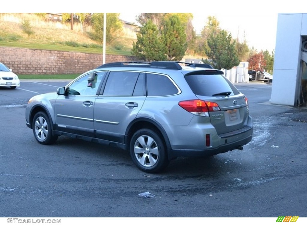 2011 Outback 3.6R Limited Wagon - Steel Silver Metallic / Off Black photo #4