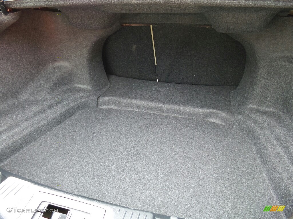 2016 Ford Taurus Limited AWD Trunk Photo #116457343
