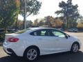 Summit White - Cruze LT Photo No. 4