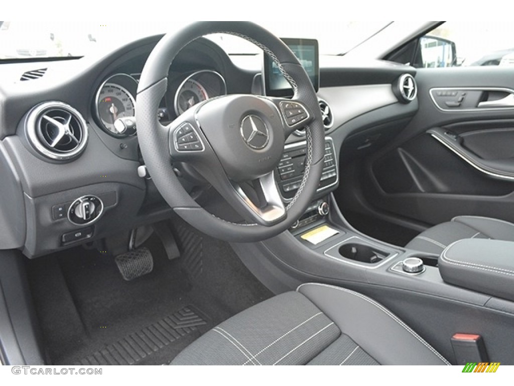 Black Interior 2017 Mercedes-Benz GLA 250 4Matic Photo #116460394