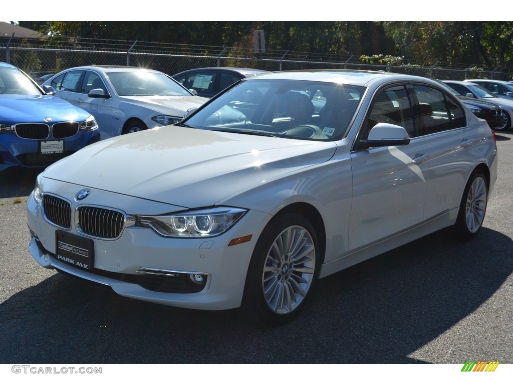 2013 3 Series 328i xDrive Sedan - Alpine White / Saddle Brown photo #7