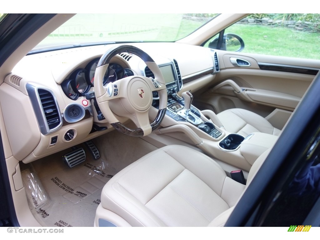 2014 Porsche Cayenne S Interior Color Photos