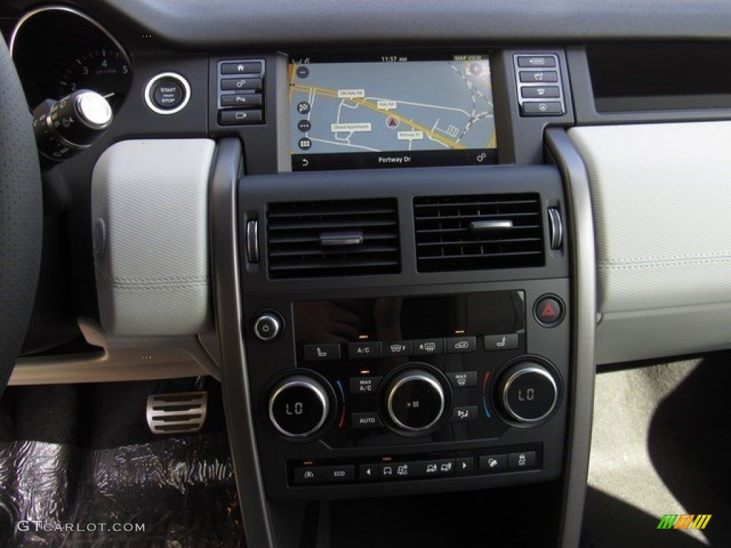 2017 Land Rover Discovery Sport HSE Luxury Controls Photo #116464645