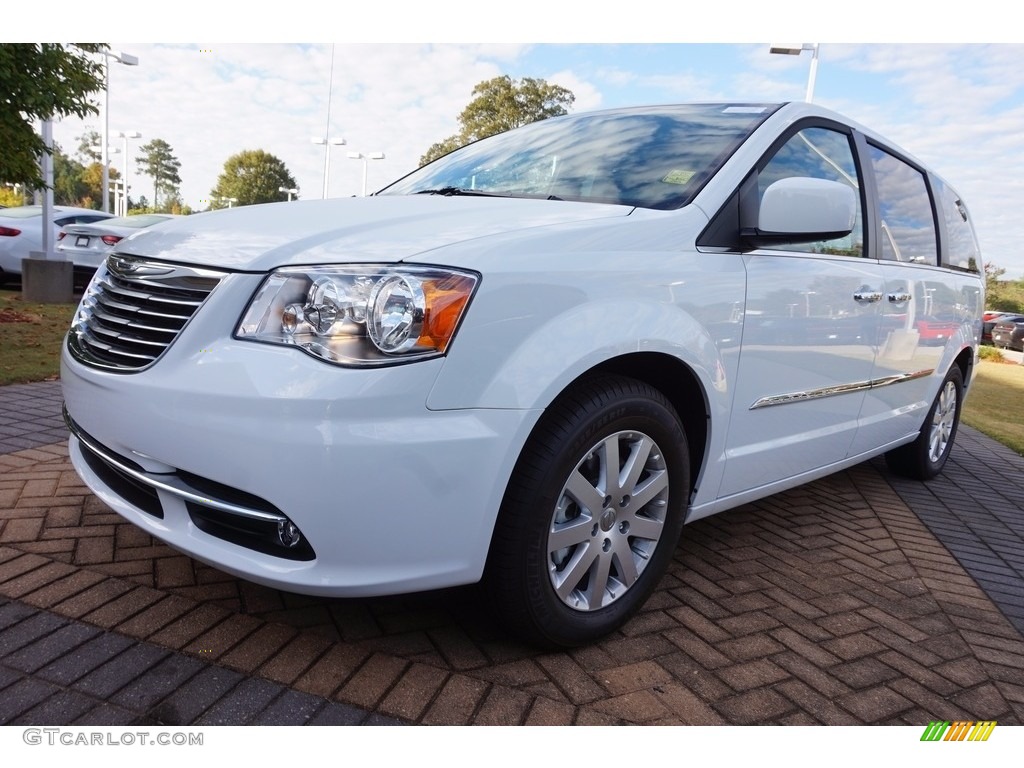 2016 Town & Country Touring - Bright White / Dark Frost Beige/Medium Frost Beige photo #1