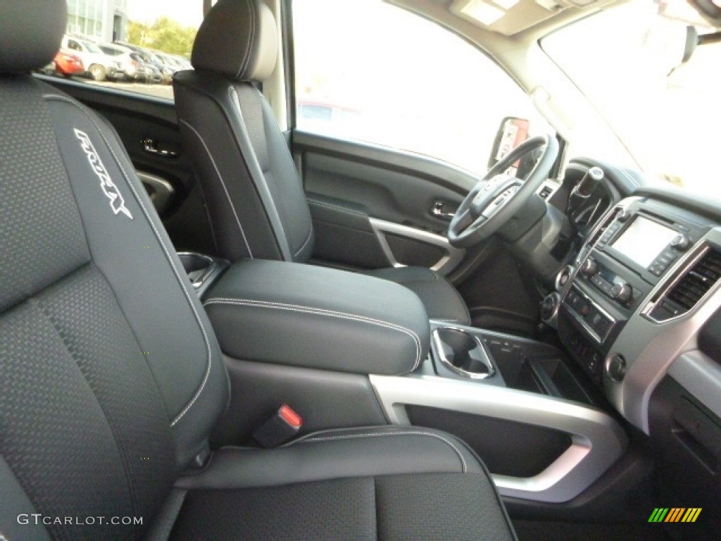 Black Interior 2017 Nissan TITAN XD PRO-4X Crew Cab 4x4 Photo #116470900