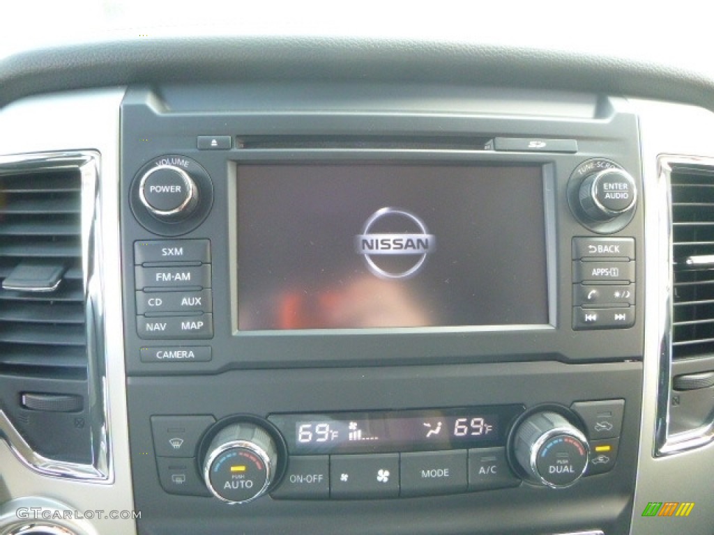 2017 Nissan TITAN XD PRO-4X Crew Cab 4x4 Controls Photo #116471149