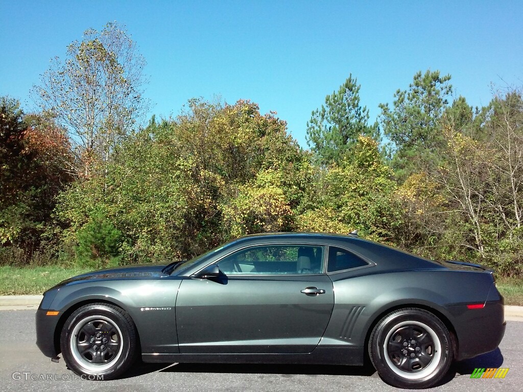 Ashen Gray Metallic Chevrolet Camaro