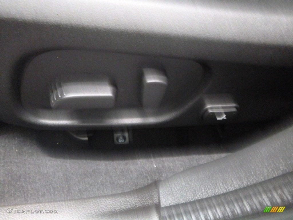 2017 Forester 2.5i Touring - Jasmine Green Metallic / Black photo #15