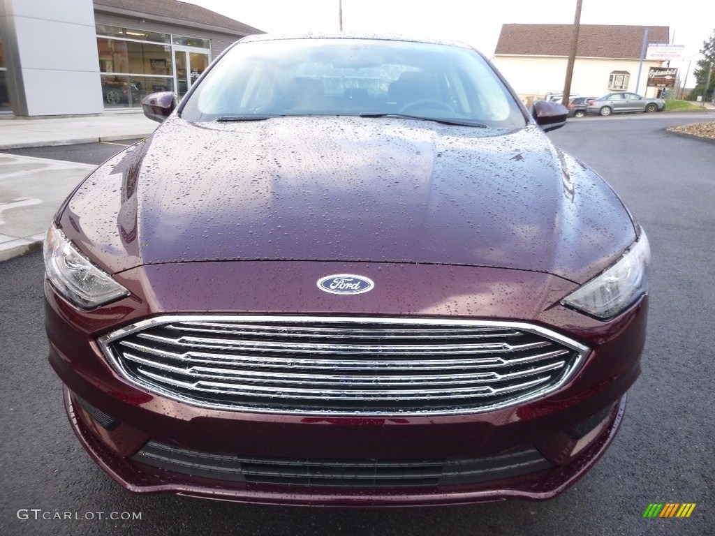 2017 Fusion SE - Burgundy Velvet / Ebony photo #2