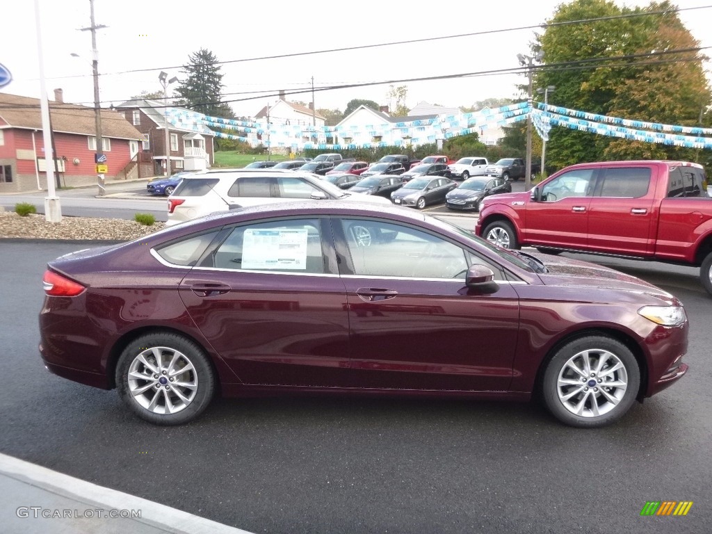 2017 Fusion SE - Burgundy Velvet / Ebony photo #4