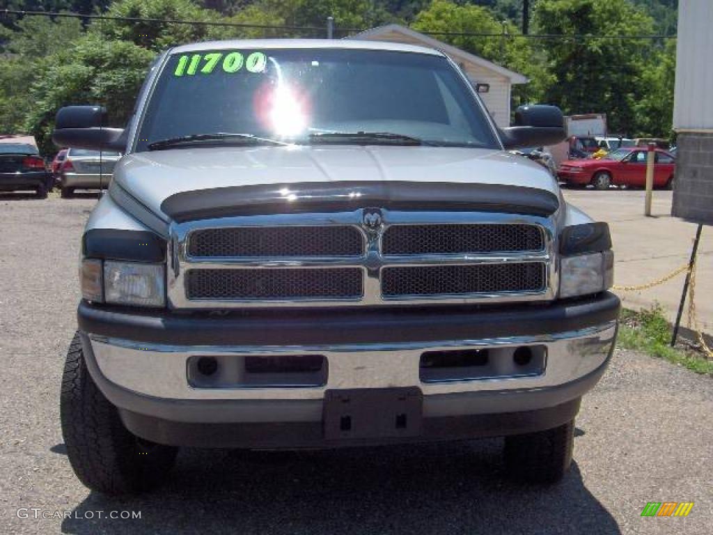 2001 Ram 2500 SLT Quad Cab 4x4 - Bright Silver Metallic / Agate photo #7