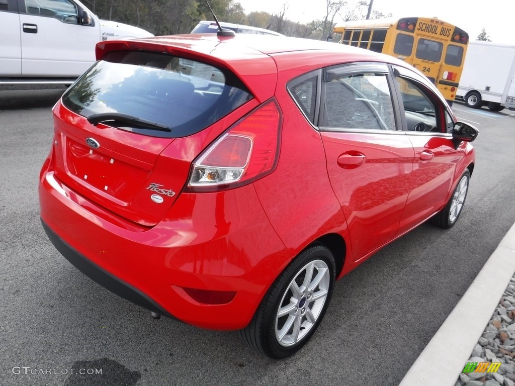 2015 Fiesta SE Hatchback - Race Red / Charcoal Black photo #7