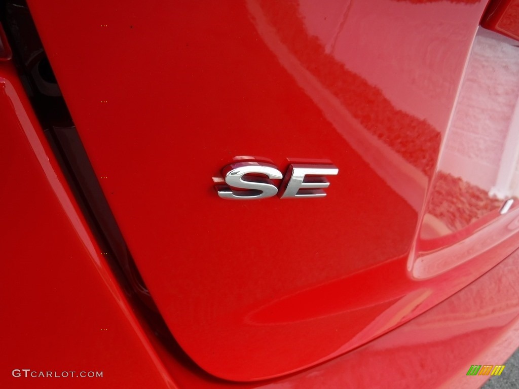 2015 Fiesta SE Hatchback - Race Red / Charcoal Black photo #10
