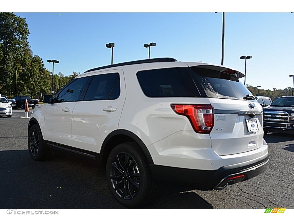 2017 Explorer XLT - White Platinum / Ebony Black photo #23