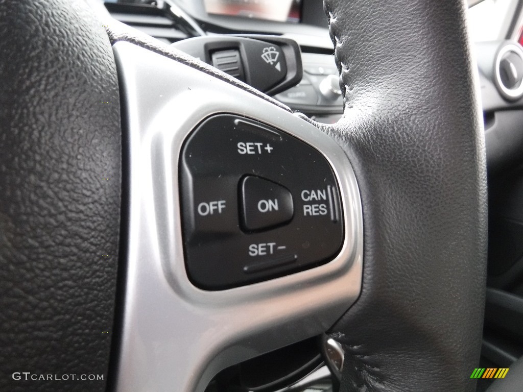 2015 Fiesta SE Hatchback - Race Red / Charcoal Black photo #23