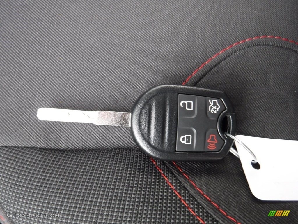 2015 Fiesta SE Hatchback - Race Red / Charcoal Black photo #32