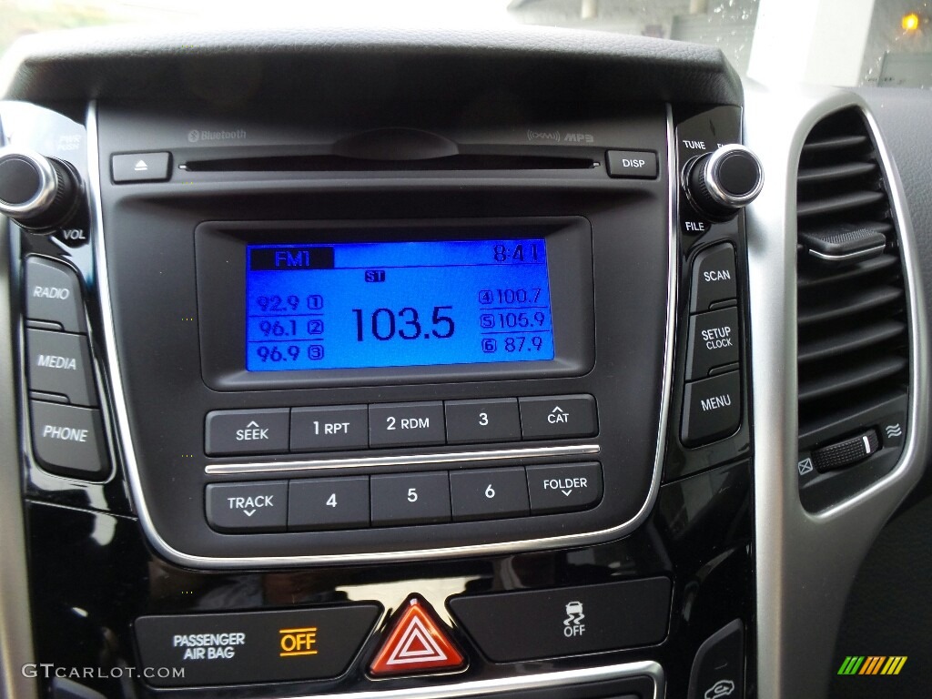 2017 Hyundai Elantra GT Standard Elantra GT Model Controls Photo #116483674