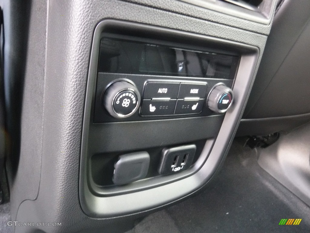 2017 Buick Envision Essence AWD Controls Photo #116484244