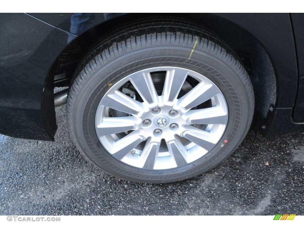2017 Sienna XLE AWD - Midnight Black Metallic / Ash photo #10
