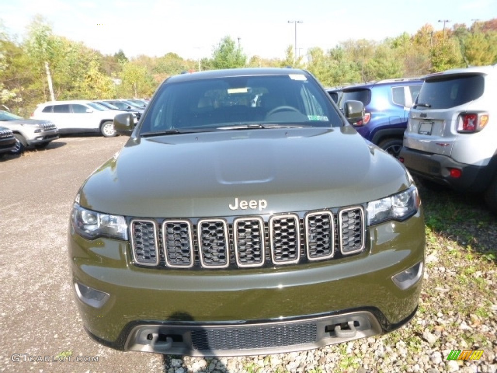 2017 Grand Cherokee Limited 75th Annivesary Edition 4x4 - Recon Green / Black photo #12