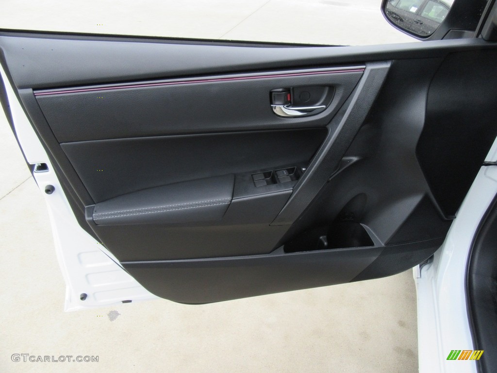 2017 Toyota Corolla 50th Anniversary Special Edition Door Panel Photos