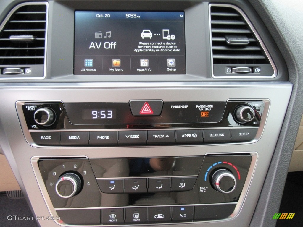 2017 Hyundai Sonata SE Controls Photo #116497071