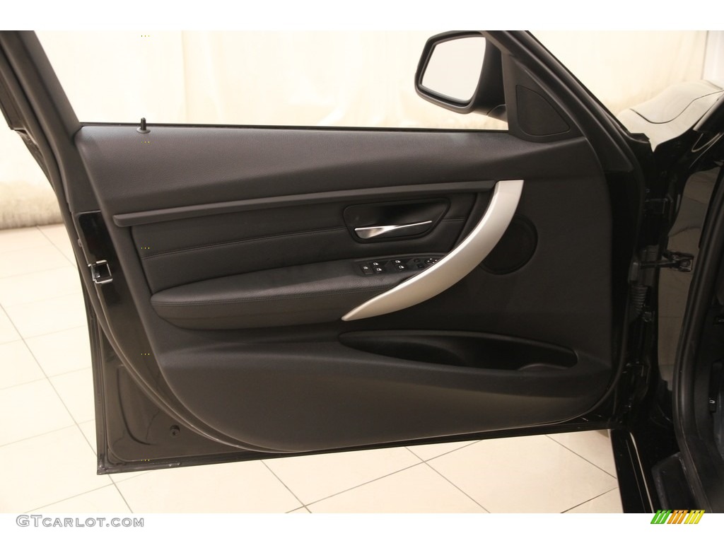 2013 3 Series 320i xDrive Sedan - Jet Black / Black photo #4