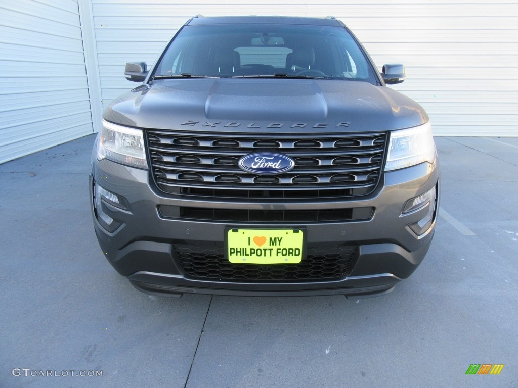 2017 Explorer XLT - Magnetic / Sport Appearance Dark Earth Gray photo #8