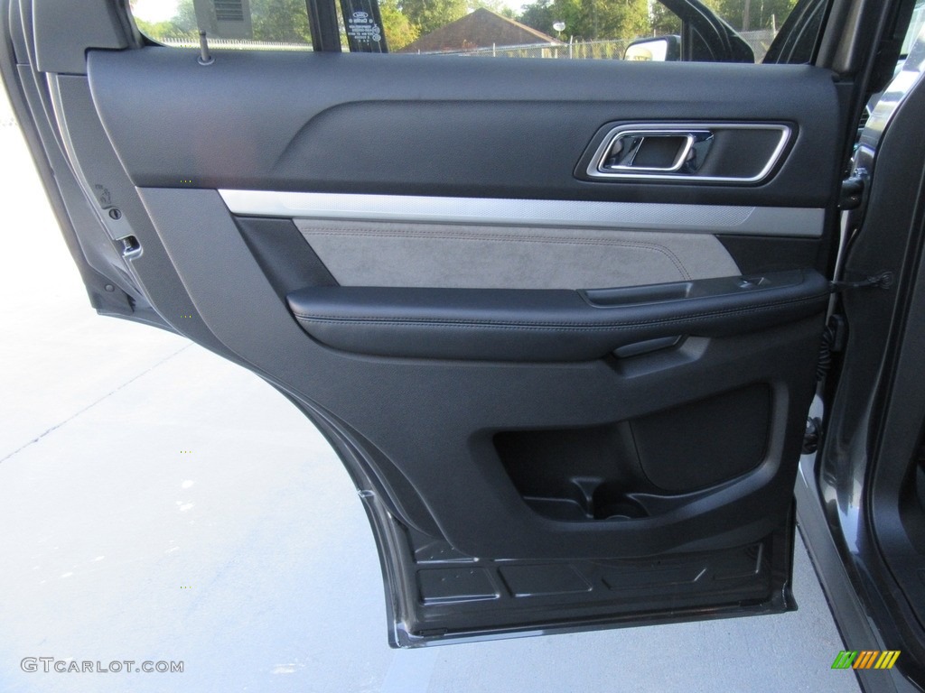 2017 Explorer XLT - Magnetic / Sport Appearance Dark Earth Gray photo #18