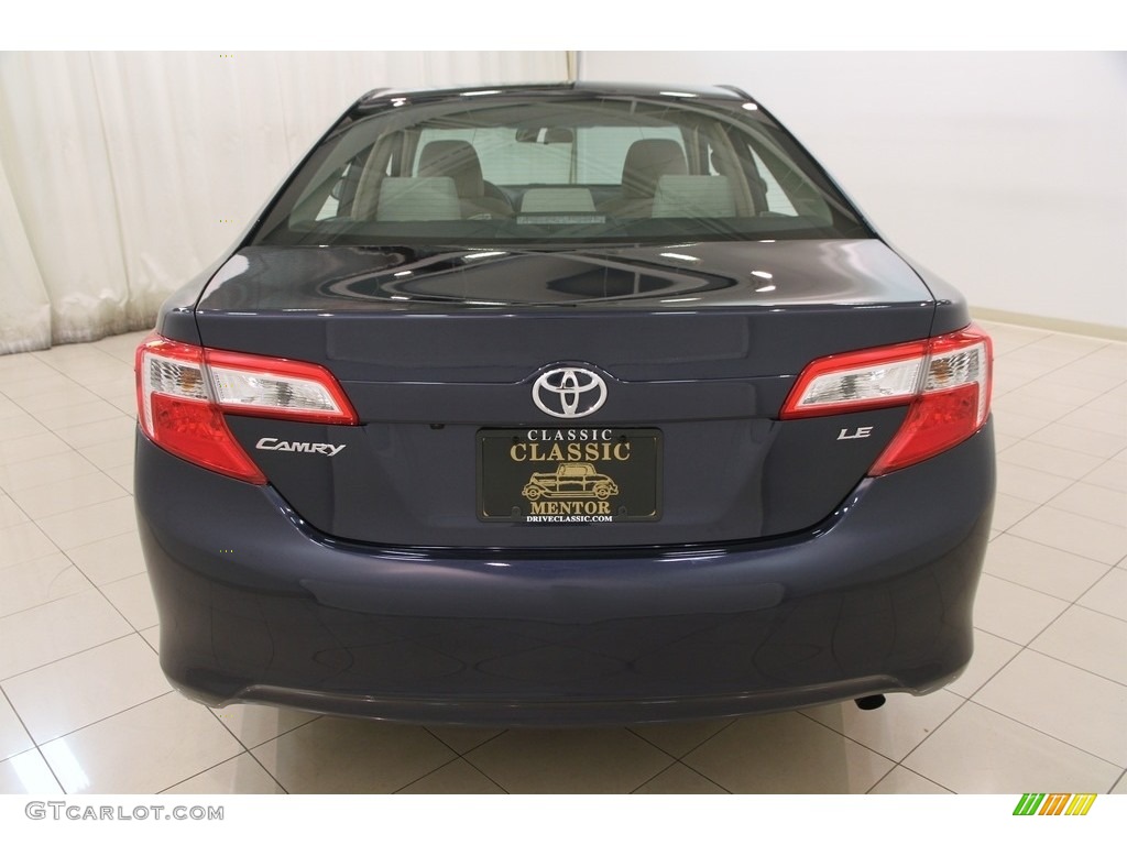 2014 Camry LE - Parisian Night Pearl / Ivory photo #16