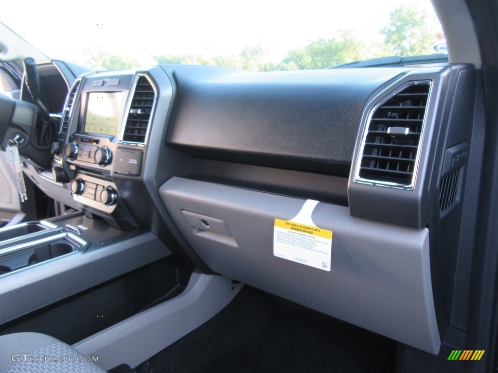2016 F150 XLT SuperCrew 4x4 - Shadow Black / Medium Earth Gray photo #18