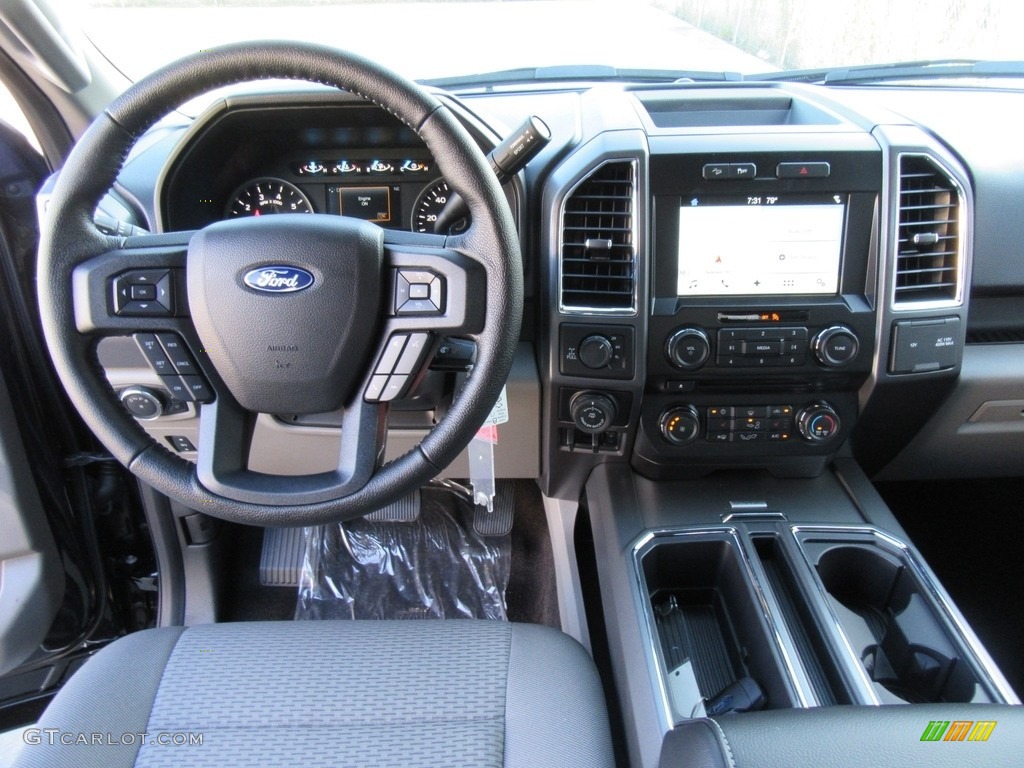 2016 F150 XLT SuperCrew 4x4 - Shadow Black / Medium Earth Gray photo #25