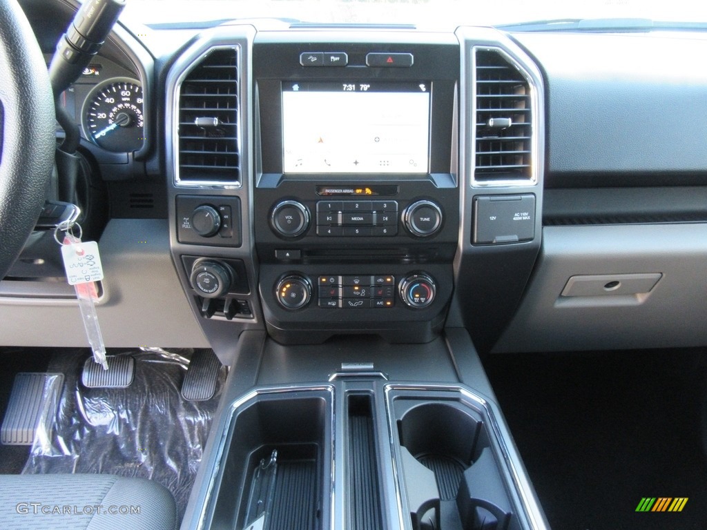 2016 F150 XLT SuperCrew 4x4 - Shadow Black / Medium Earth Gray photo #26