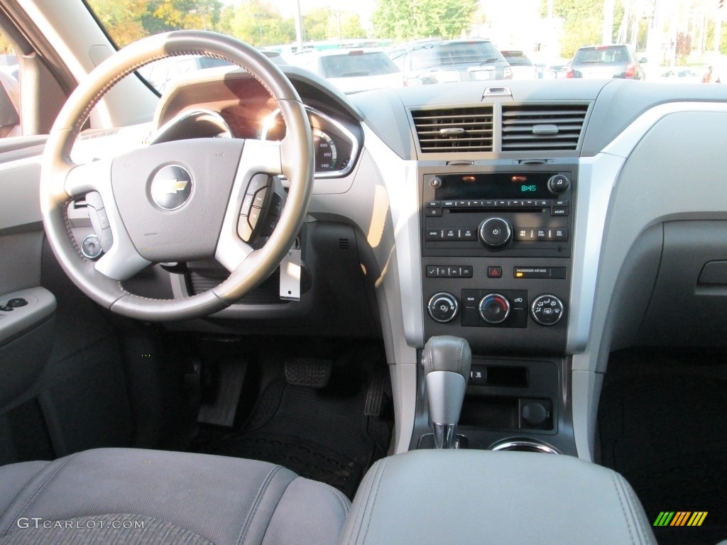 2011 Traverse LT - Steel Green Metallic / Dark Gray/Light Gray photo #10