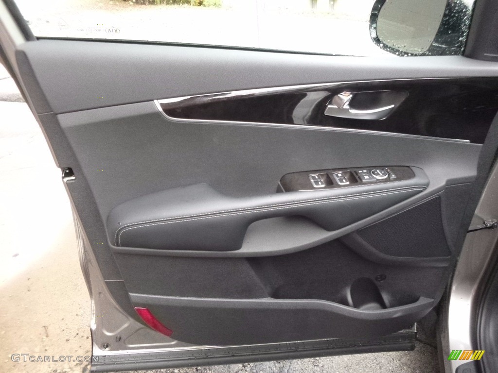 2017 Kia Sorento EX V6 AWD Door Panel Photos