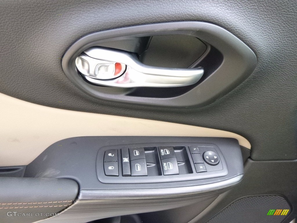 2017 Jeep Cherokee Limited 4x4 Controls Photo #116528298