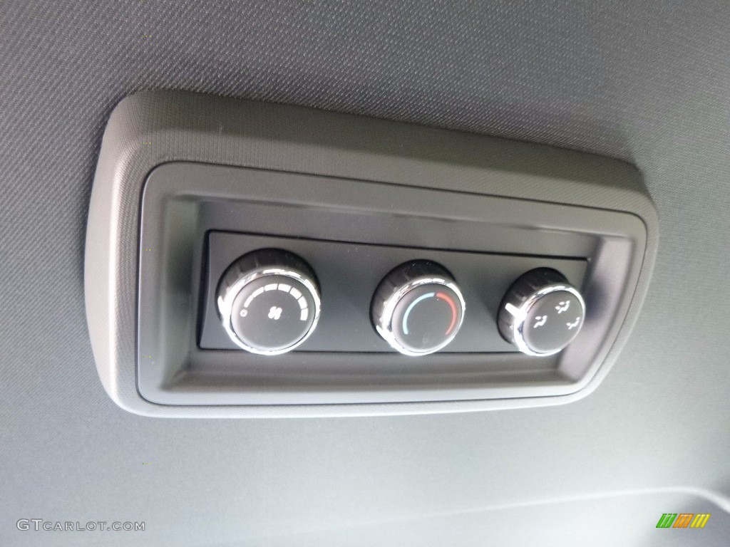 2017 Dodge Grand Caravan SXT Controls Photo #116529588